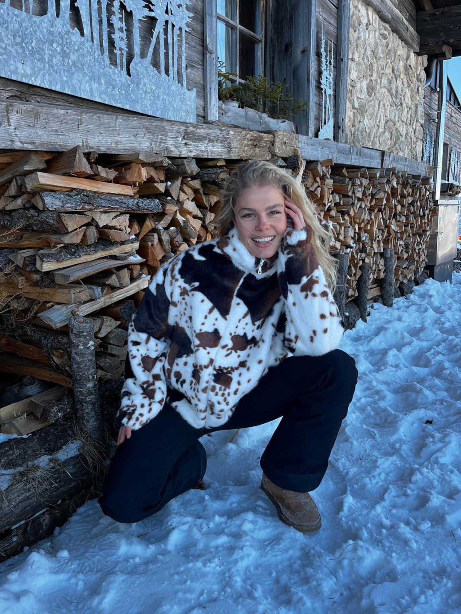 WhatsApp20Image202025-12-3120at209.47.5520PM202.jpg printed fur jacket - Image 1